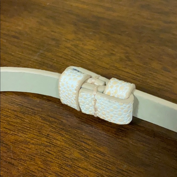 The Limited Peach Adjustable Belt - Picture 2 of 4